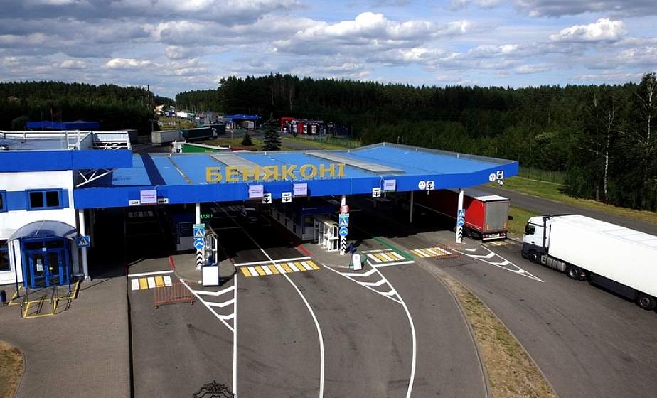 В пункте пропуска "Бенякони" будут следить за очередью въезда на границу грузовиков