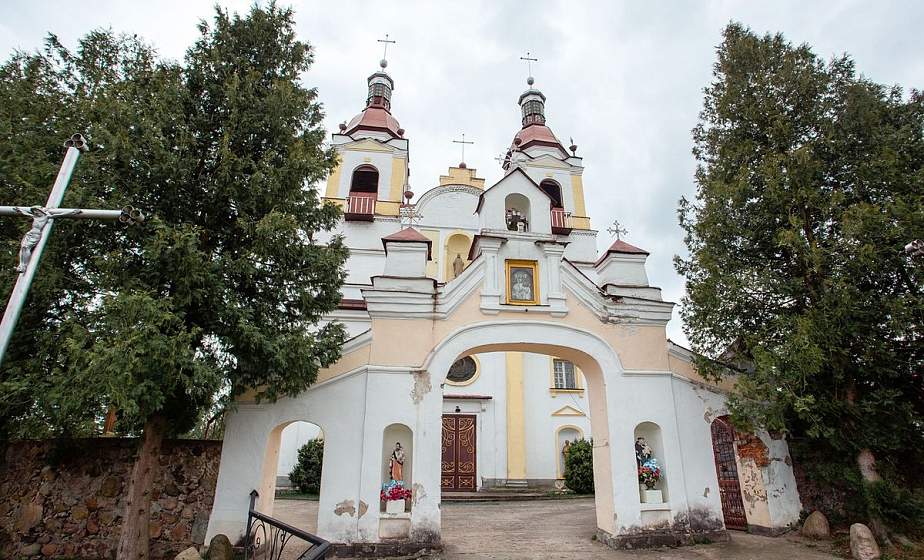 В городском поселке Сопоцкин Гродненского района, который недавно отметил 500-летний юбилей, каждая улица и каждый дом буквально пропитаны духом истории