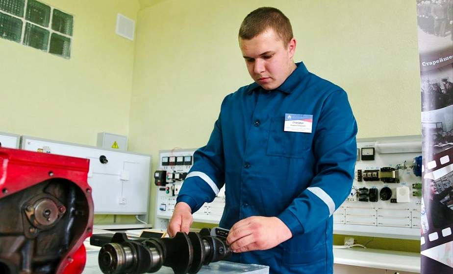 В Гродно проходит областной конкурс профессионального мастерства среди слесарей 
