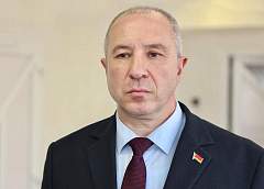  Никто не имеет права обесценивать наши государственные символы и вмешиваться в дела страны 