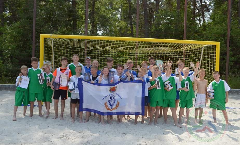 Международный олимпийский день в Гродно юные спортсмены отметили турниром по пляжному футболу