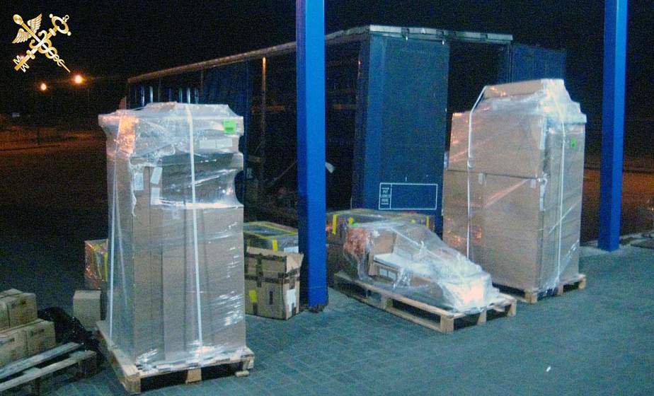 Более 500 электронагревателей пытались незаконно ввезти в ЕАЭС через белорусско-польскую границу