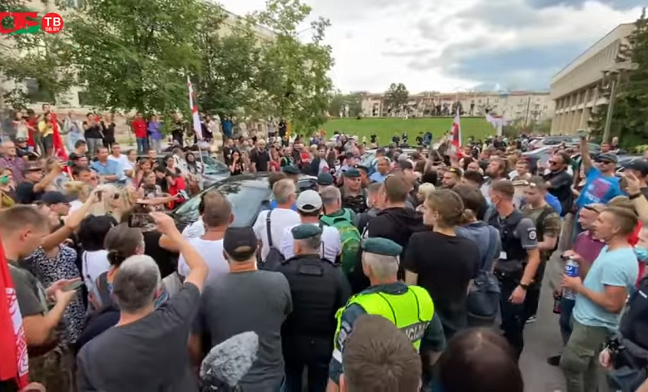 Литва на грани социального взрыва. Видео беспорядков в Вильнюсе