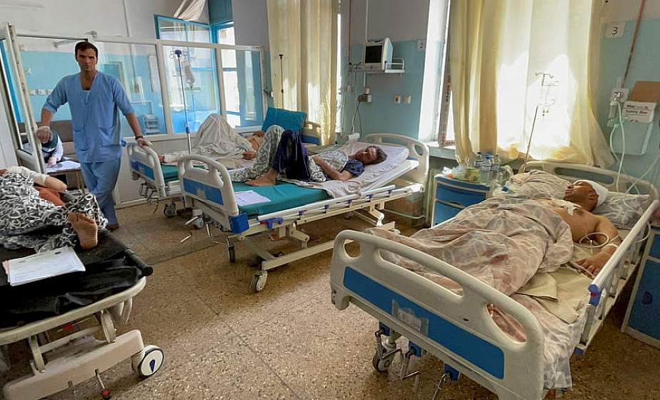 Число жертв взрывов в Кабуле возросло до 110