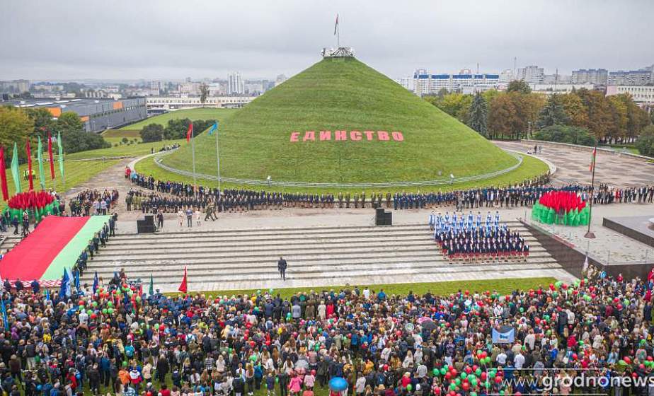 Хорошо там, где МЫ. Как известная фраза «Жыву ў Беларусі і тым ганаруся» находит воплощение в реальной жизни людей, в обзоре "Гродзенскай праўды"