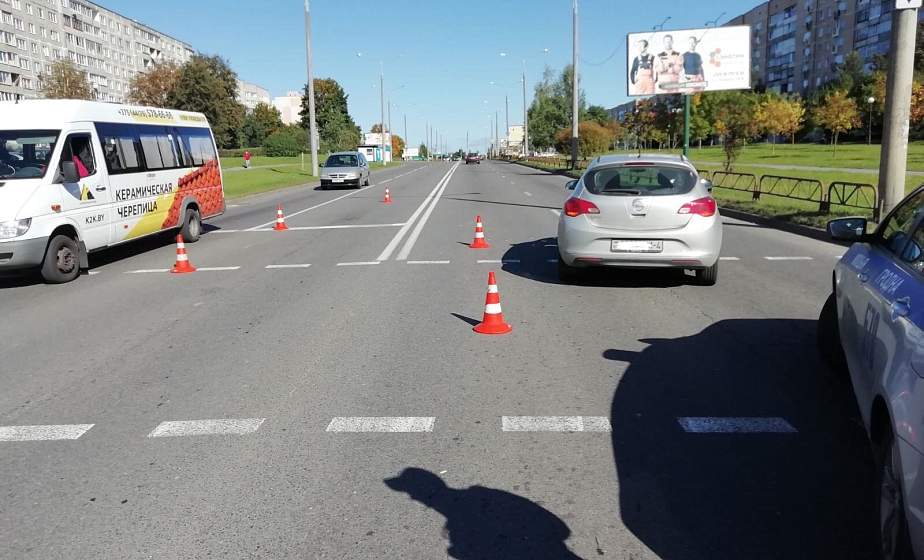 Небезопасный поворот. В Гродно произошел наезд на пешехода (+видео)