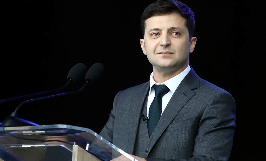 Владимир Зеленский дал невысокие оценки работе партии "Слуга народа" и себе на посту президента