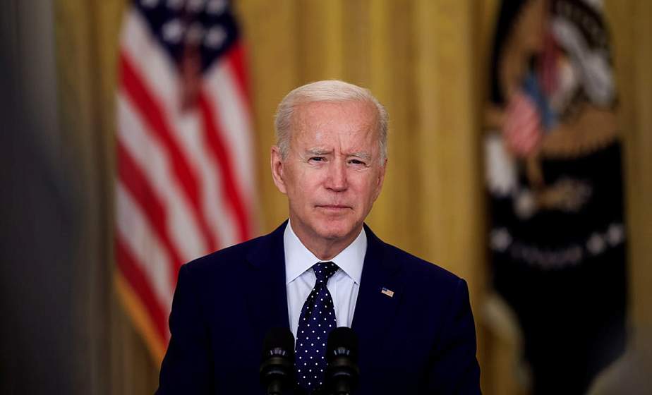 Рейтинг Байдена снизился до минимального показателя с момента инаугурации