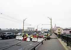 Планируйте маршруты заранее. Старый мост в центре Гродно частично закрыли на реконструкцию