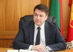 Беженцы с благодарностью воспринимают заботу властей и населения. Количество звонков с предложением помощи беспрецедентно