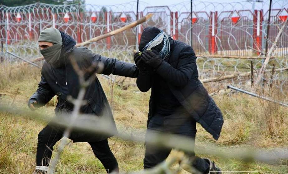 В ООН обеспокоены применением слезоточивого газа против мигрантов на польской границе