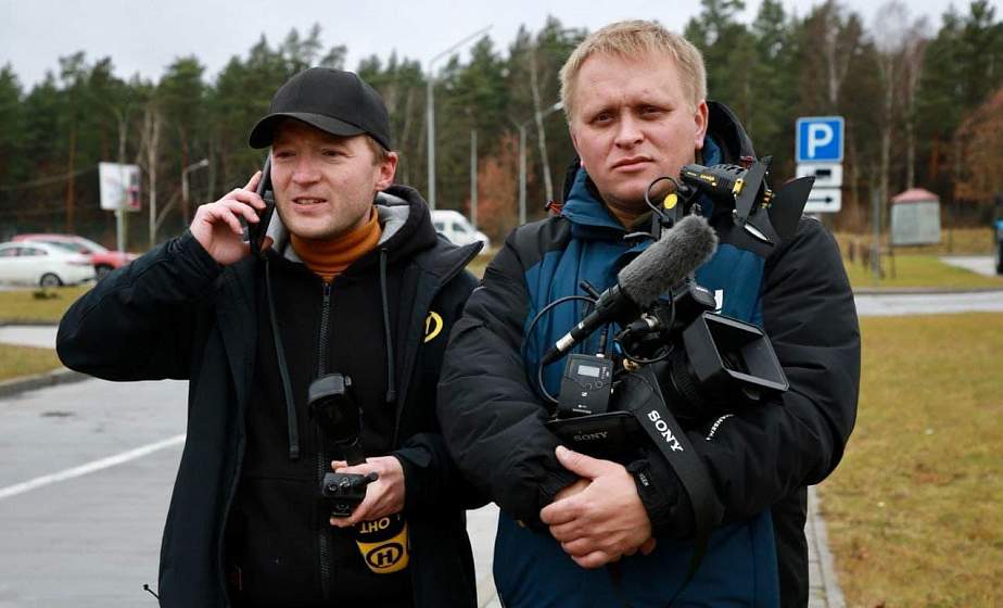 Алексей Кряквин, корреспондент телеканала ОНТ: «Польские пограничники не только не пропустили беженцев, но ещё и издевались над ними, применяя водомёты, слезоточивый газ и светошумовые гранаты»