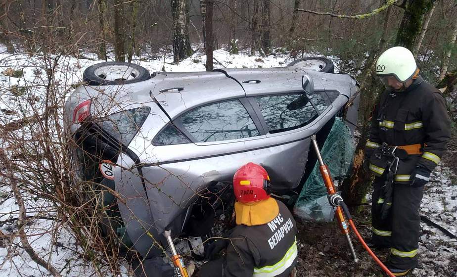 В субботу в Гродненском районе произошло серьезное ДТП. Пострадали 3 человека, одна из пассажирок сейчас в реанимации
