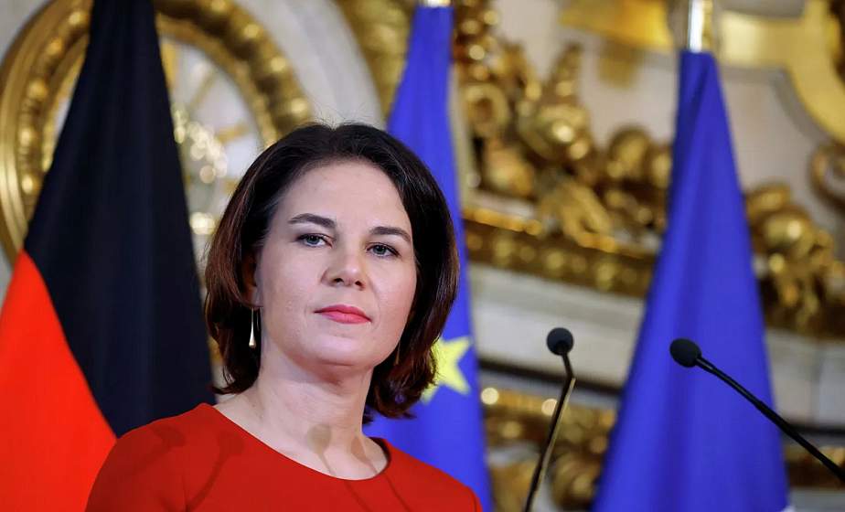 Германия объяснила приостановку сертификации "Северного потока – 2"
