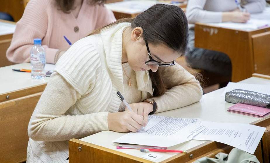 Кто самый умный? Более 900 учащихся Гродненской области принимают участие в областном этапе республиканской олимпиады по школьным предметам 