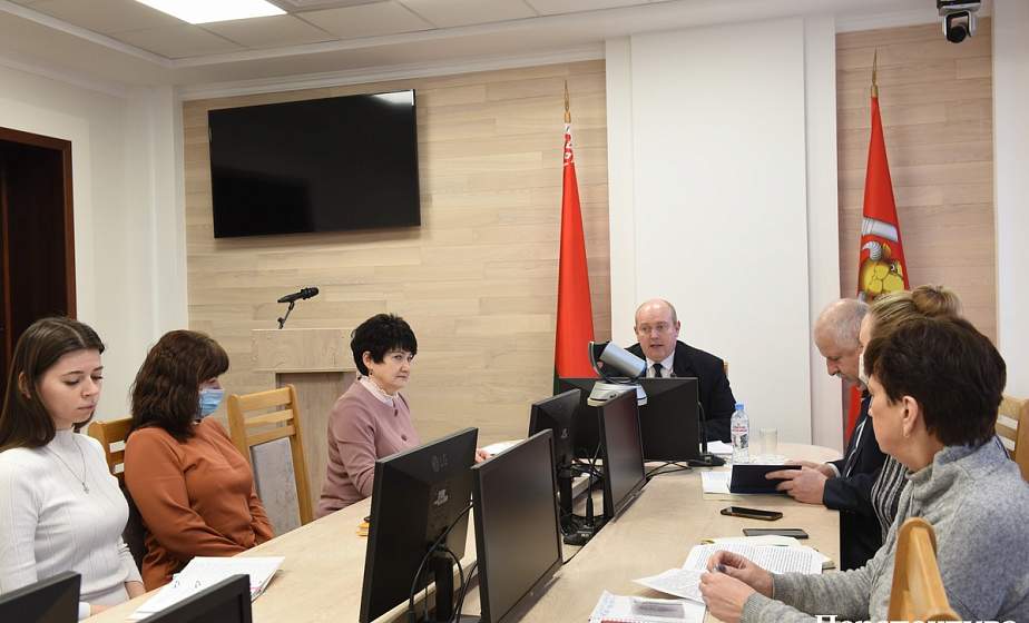 В Гродненском райисполкоме прошло обсуждение проекта изменений и дополнений Конституции Республики Беларусь
