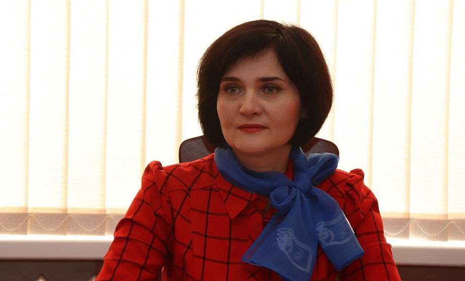 Кристина Трофимчик, директор ТЦСОН Ивьевского района о предстоящем референдуме: «Радует, что в проекте Конституции сохраняется социальная направленность государства»