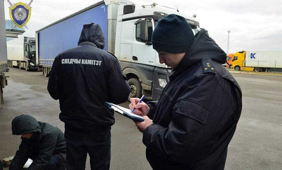 В отношении водителя, совершившего наезд на сотрудника таможни, возбуждено уголовное дело