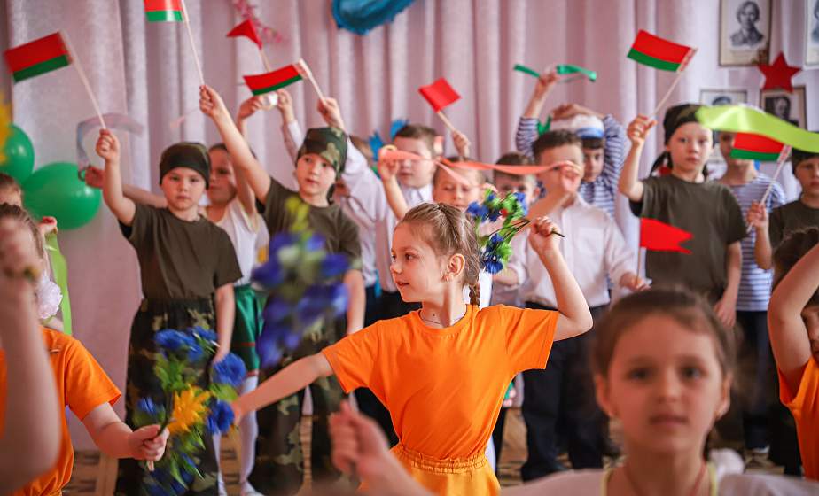 ФОТОФАКТ: Воспитанники гродненского яслей-сада №39 показали концерт ко Дню Победы