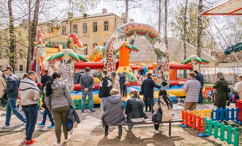Праздничная торговля в парке Жилибера: чем радуют гродненцев продавцы и ремесленники?