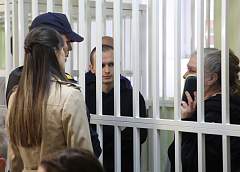 О содеянном сожалеет. Обвиняемая по делу Автуховича Ирина Горячкина продолжает давать показания в суде