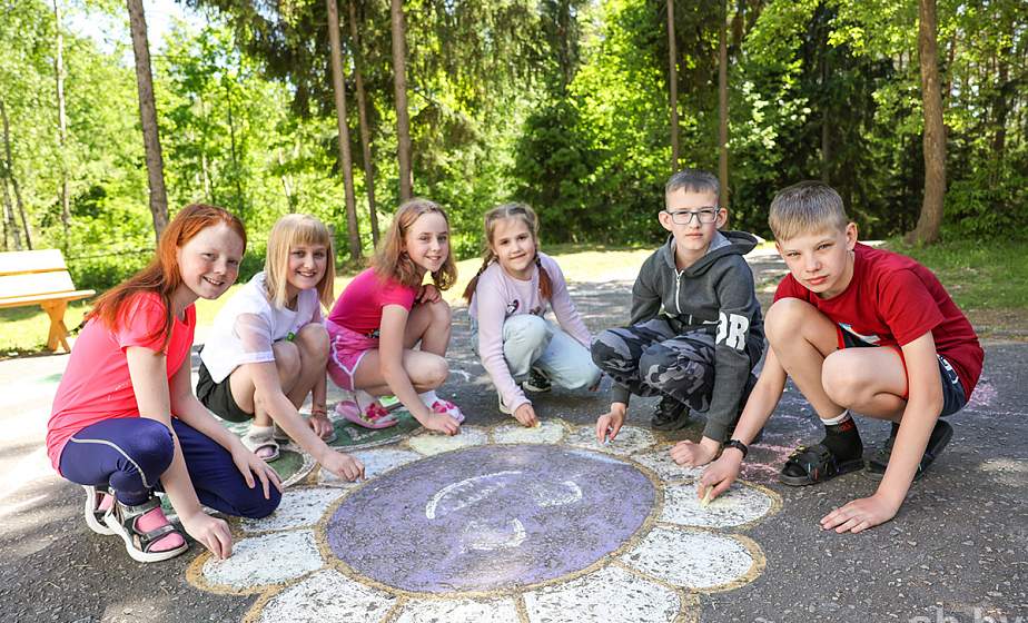 Активные и продвинутые: Белстат показал в цифрах, какие дети в Беларуси