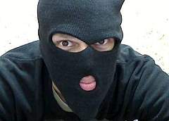 Молодой парень обворовывал деревенские дома