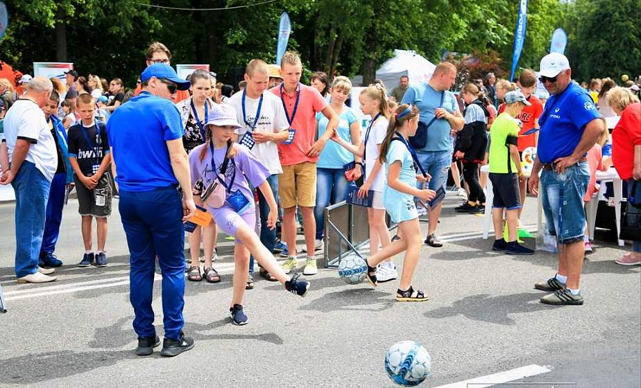 Фотофакт: в Новогрудке прошел культурно-спортивный фестиваль "Вытокі. Крок да Алімпу"