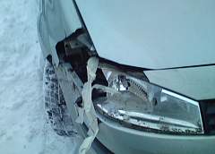 Установлены хулиганы, изувечившие в новогоднюю ночь две иномарки в Щучине