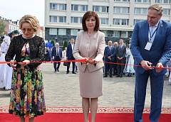 Наталья Кочанова и Валентина Матвиенко открыли выставку техники и достижений народного хозяйства Беларуси