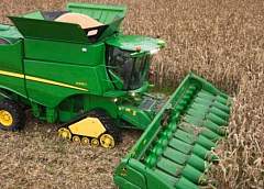 Механизатор из Дятловского района вывел из строя комбайны "конкурентов"