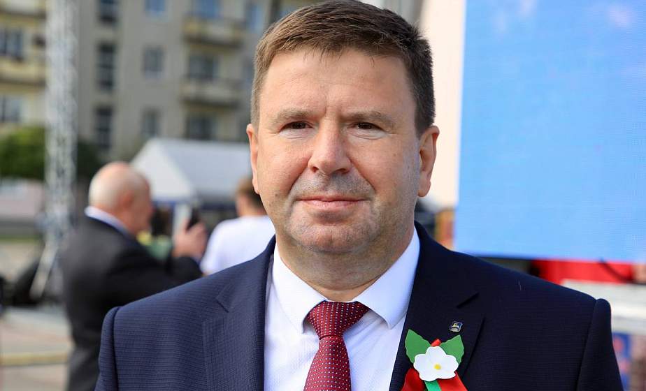 Быть независимым – значит принимать свободные, не зависящие от внешнего давления решения