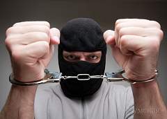 Установлены преступники, которые в масках из чулок напали на пенсионеров в Мостовском районе