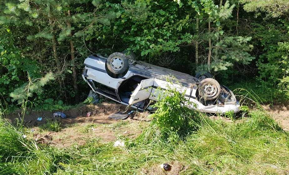В Волковысском районе водитель не справилась с управлением и съехала в кювет