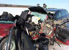 Семья из трех человек погибла в лобовом столкновении в Зельвенском районе