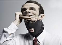 Гродненский мошенник, выдававший себя за племянника Клинтона, священника из Парижа, сотрудника КГБ, снова арестован