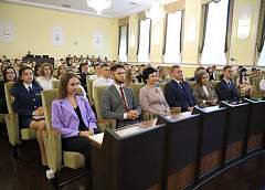 Первый урок от Первого. Учащиеся и студенты Гродненщины в ожидании урока истории от Главы государства 