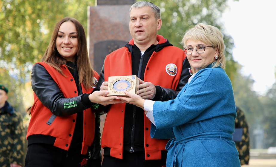Фотофакт: В Гродно прошла республиканская акция «Символ единства»