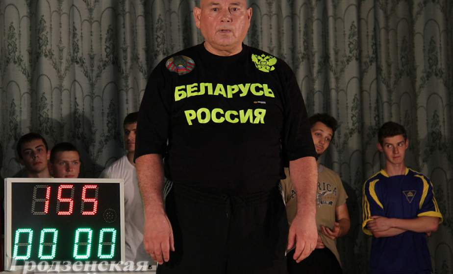 Рекорд Гиннесса установил в Гродно россиянин Анатолий Ежов