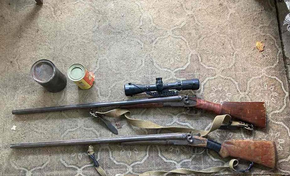 В Свислочи оперативно-егерская группа отдела охраны "Беловежской пущи" изъяла два незарегистрированных ружья