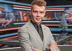 «Мама разучила меня лениться, папа воспитывал характер, никогда не поддаваясь в играх. Я учу дочь быть готовой к слову «нет»». Игорь Тур – о роли и миссии родителей