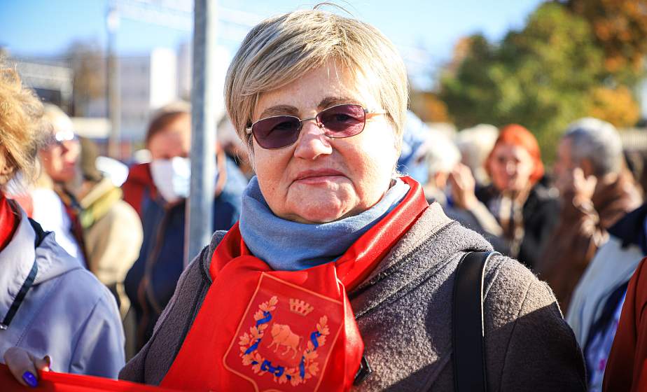 Участница пикета против политики польских властей: «Польскому правительству стоило бы вспомнить, кто спас их народ в годы Второй мировой войны»
