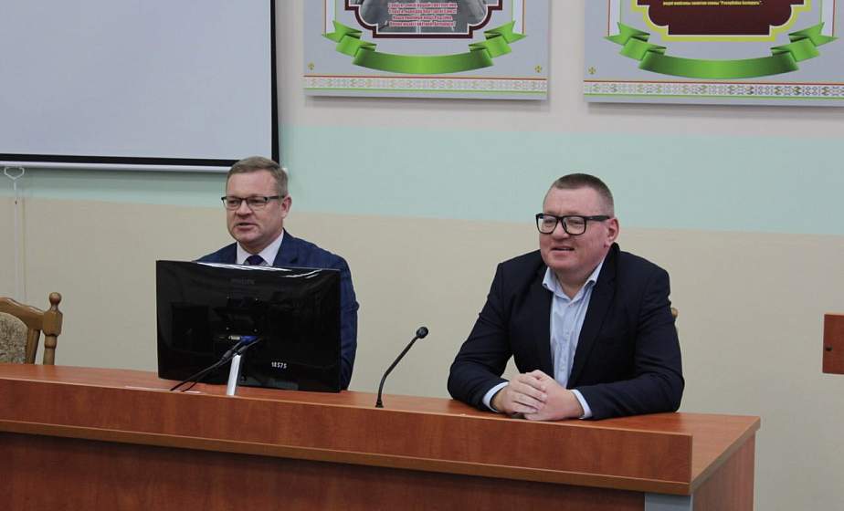 В Гродненском филиале РУП «Белпочта» проводится работа по информированию коллектива о сути законопроекта о Всебелорусском народном собрании