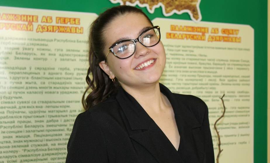 Лидчанка Анна Коломыцкая – в числе победителей республиканского конкурса «Волонтер года-2022»