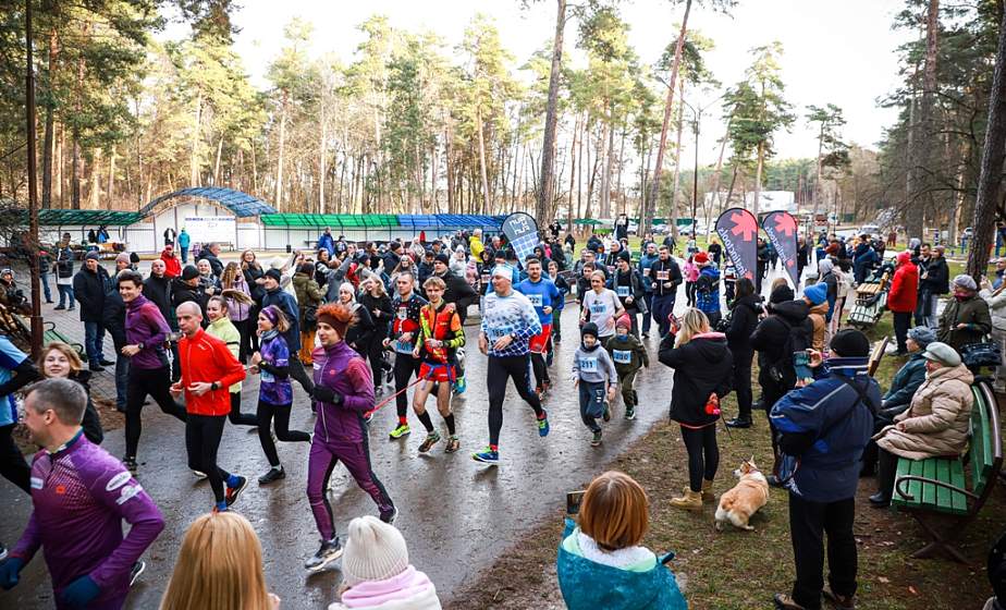 «В Новый год со здоровым образом жизни». В первый день 2023 года в Гродно состоялся забег трезвости 