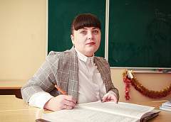 “Для мяне важна  не проста даць веды дзецям, а выхаваць добрасумленнага, актыўнага і адказнага грамадзяніна”. Настаўніца гімназіі №1 г. Навагрудка Ірына Каратай у праекце “Равеснікі маладой Беларусі”
