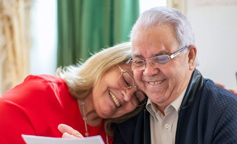 Стоматолог дал советы, как сохранить здоровье зубов в пожилом возрасте