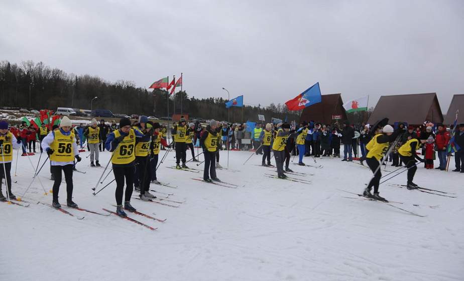 Фотофакт: Яркие эмоции и спортивный азарт областных соревнований "Принеманская лыжня-2023"