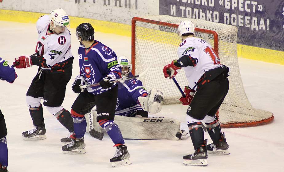 Волевая победа «Коммунальника-ГрГУ», разгром от «Олимпии» и неудача «Городничанки». Спортивные события ушедшей недели в обзоре «ГП»