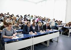 У ГрДУ імя Янкі Купалы прайшла юбілейная “Купалаўская дыктоўка”. Да акцыі далучыліся і замежныя ўдзельнікі